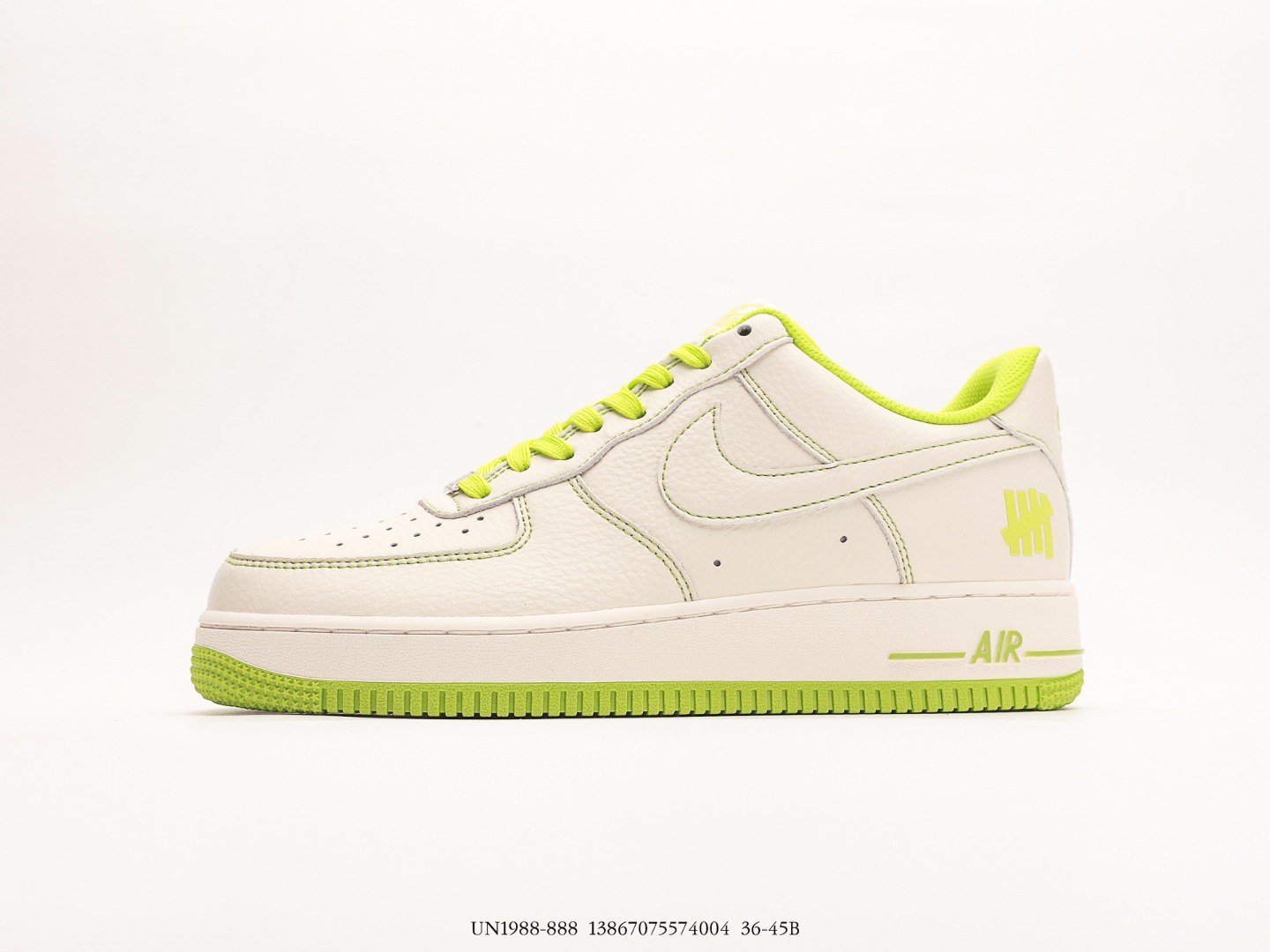 Invaincu x Nike Air Force 107 faible 