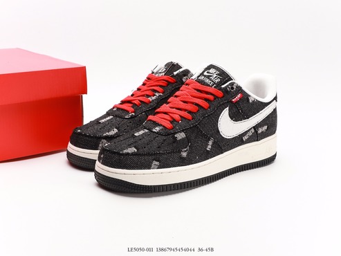 Levi's x Nike Air Force 1 07 Low