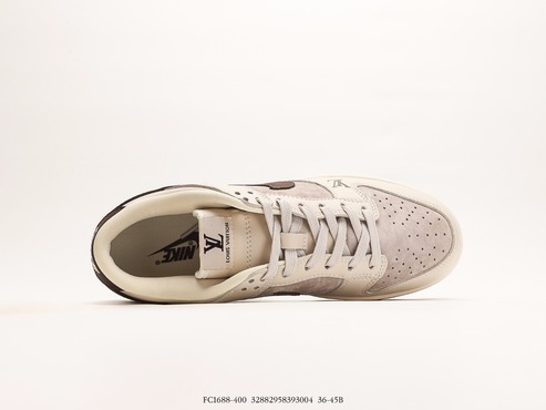 Louis Vuitton x Nike SB Dunk Low